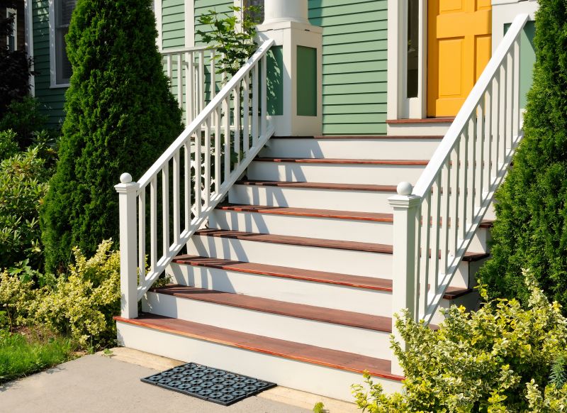 Wood Railing Replacement in Conroe, TX